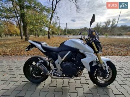 Белый Хонда CB 1000R, объемом двигателя 1 л и пробегом 31 тыс. км за 8200 $, фото 1 на Automoto.ua