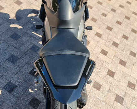 Хонда CB 1000R, объемом двигателя 1 л и пробегом 12 тыс. км за 7500 $, фото 10 на Automoto.ua