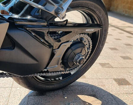 Хонда CB 1000R, объемом двигателя 1 л и пробегом 12 тыс. км за 7500 $, фото 4 на Automoto.ua