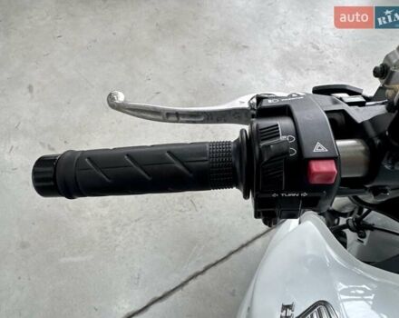 Хонда CB 1000R, объемом двигателя 1 л и пробегом 38 тыс. км за 7299 $, фото 14 на Automoto.ua