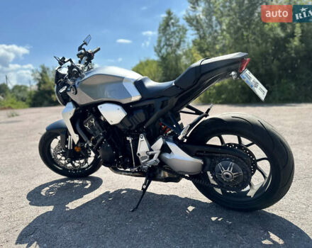 Хонда CB 1000R, объемом двигателя 1 л и пробегом 7 тыс. км за 8500 $, фото 2 на Automoto.ua