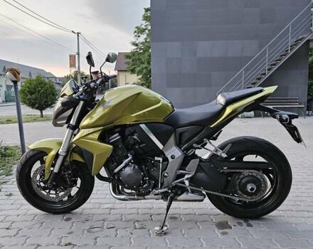 Зеленый Хонда CB 1000R, объемом двигателя 1 л и пробегом 24 тыс. км за 8200 $, фото 4 на Automoto.ua