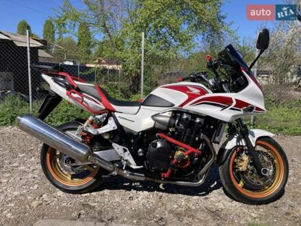 Белый Хонда CB 1300, объемом двигателя 0 л и пробегом 33 тыс. км за 10000 $, фото 1 на Automoto.ua