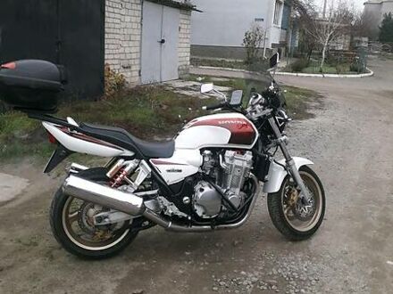 Хонда CB 1300 2001 в Баштанке на Automoto.ua Хонда CB 1300, объемом двигателя 1.3 л и пробегом 40 тыс. км за 5000 $, фото 1 на Automoto.ua