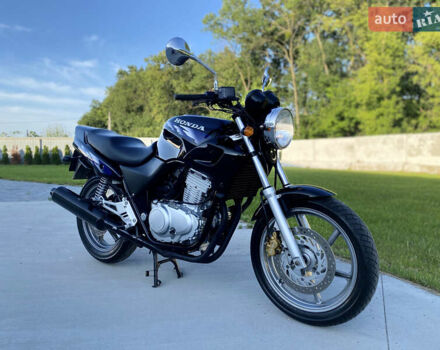 Черный Хонда CB 500, объемом двигателя 0.5 л и пробегом 30 тыс. км за 2599 $, фото 2 на Automoto.ua
