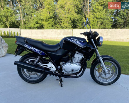 Черный Хонда CB 500, объемом двигателя 0.5 л и пробегом 30 тыс. км за 2599 $, фото 3 на Automoto.ua