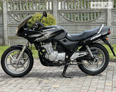 Чорний Хонда CB 500, об'ємом двигуна 0.5 л та пробігом 27 тис. км за 2799 $, фото 1 на Automoto.ua