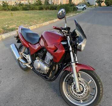 Красный Хонда CB 500, объемом двигателя 0.5 л и пробегом 52 тыс. км за 2850 $, фото 3 на Automoto.ua