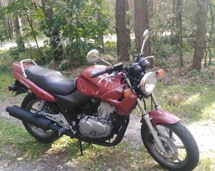 Красный Хонда CB 500, объемом двигателя 0.5 л и пробегом 25 тыс. км за 2500 $, фото 2 на Automoto.ua