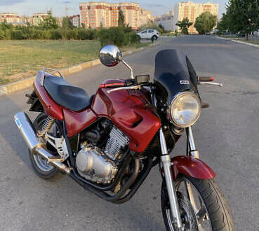 Красный Хонда CB 500, объемом двигателя 0.5 л и пробегом 52 тыс. км за 2850 $, фото 1 на Automoto.ua