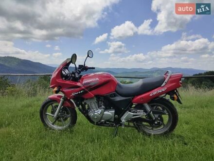 Хонда CB 500 1998 в Ужгороде на Automoto.ua Красный Хонда CB 500, объемом двигателя 0.5 л и пробегом 44 тыс. км за 2600 $, фото 1 на Automoto.ua