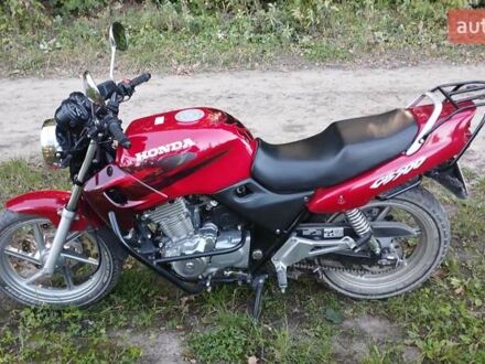 Хонда CB 500 1998 в Черновцах на Automoto.ua Красный Хонда CB 500, объемом двигателя 0 л и пробегом 24 тыс. км за 2750 $, фото 1 на Automoto.ua