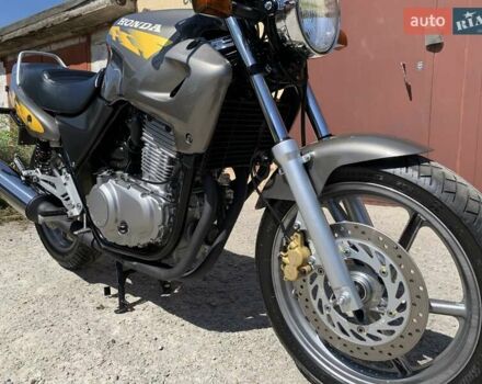 Хонда CB 500, объемом двигателя 0.5 л и пробегом 24 тыс. км за 3150 $, фото 5 на Automoto.ua