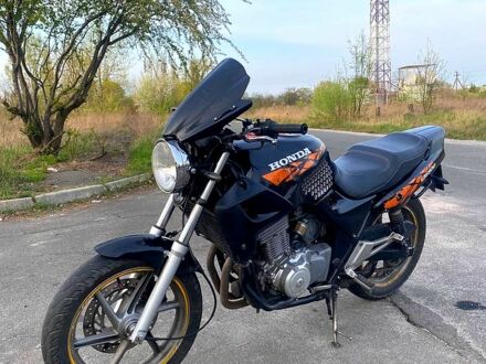 Хонда CB 500, об'ємом двигуна 0.5 л та пробігом 80 тис. км за 2000 $, фото 1 на Automoto.ua