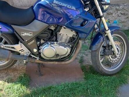 Синий Хонда CB 500, объемом двигателя 0.5 л и пробегом 30 тыс. км за 2600 $, фото 1 на Automoto.ua