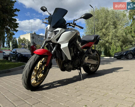 Білий Хонда CB 650F, об'ємом двигуна 0.65 л та пробігом 26 тис. км за 6200 $, фото 3 на Automoto.ua