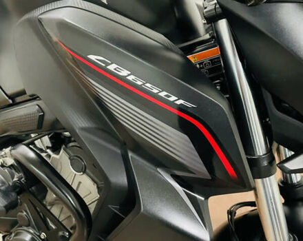 Чорний Хонда CB 650F, об'ємом двигуна 0.65 л та пробігом 31 тис. км за 6900 $, фото 3 на Automoto.ua