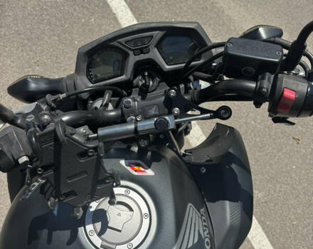 Черный Хонда CB 650F, объемом двигателя 0.65 л и пробегом 25 тыс. км за 6800 $, фото 7 на Automoto.ua