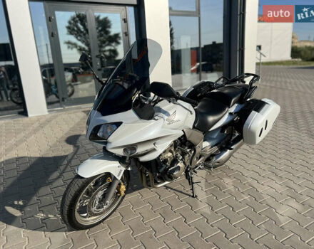 Белый Хонда CBF 1000, объемом двигателя 1 л и пробегом 32 тыс. км за 5500 $, фото 3 на Automoto.ua