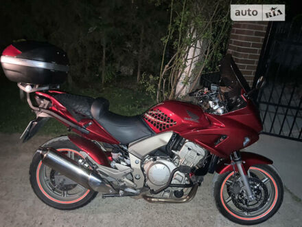 Хонда CBF 1000 2008 в Кривом Роге на Automoto.ua Черный Хонда CBF 1000, объемом двигателя 1 л и пробегом 48 тыс. км за 5399 $, фото 1 на Automoto.ua
