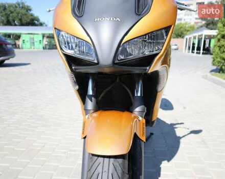 Желтый Хонда CBF 1000, объемом двигателя 1 л и пробегом 64 тыс. км за 7200 $, фото 7 на Automoto.ua
