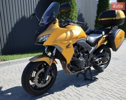 Желтый Хонда CBF 1000, объемом двигателя 1 л и пробегом 64 тыс. км за 7200 $, фото 6 на Automoto.ua