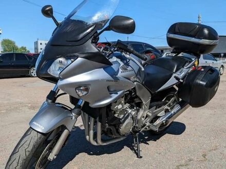 Хонда CBF 1000 2006 у Києві на Automoto.ua Сірий Хонда CBF 1000, об'ємом двигуна 0 л та пробігом 49 тис. км за 5699 $, фото 1 на Automoto.ua