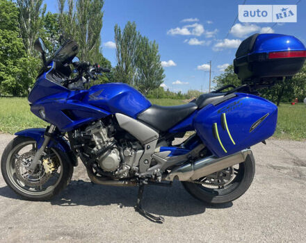 Синий Хонда CBF 1000, объемом двигателя 1 л и пробегом 62 тыс. км за 5800 $, фото 1 на Automoto.ua