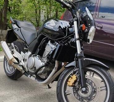 Хонда CBF 500 2006 у Києві на Automoto.ua Чорний Хонда CBF 500, об'ємом двигуна 0.5 л та пробігом 29 тис. км за 4100 $, фото 1 на Automoto.ua