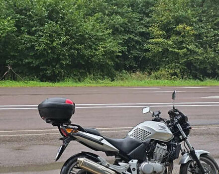 Серый Хонда CBF 500, объемом двигателя 0.5 л и пробегом 80 тыс. км за 3500 $, фото 4 на Automoto.ua