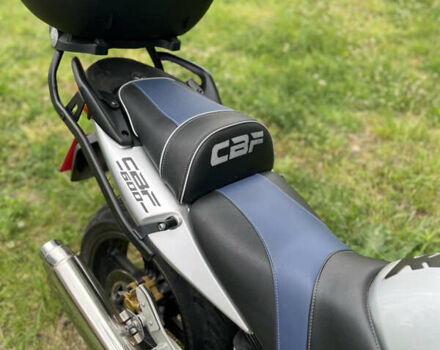Хонда CBF 600, об'ємом двигуна 0.6 л та пробігом 29 тис. км за 4600 $, фото 9 на Automoto.ua
