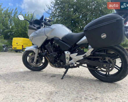 Хонда CBF 600, об'ємом двигуна 0.6 л та пробігом 43 тис. км за 4500 $, фото 23 на Automoto.ua