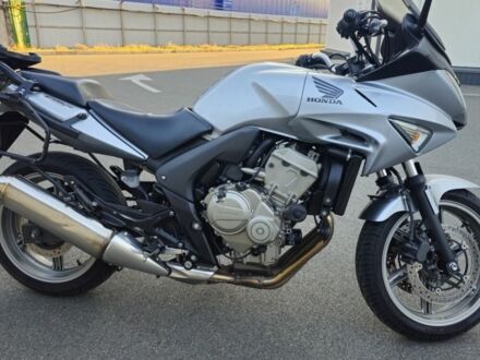 Хонда CBF 600, об'ємом двигуна 0.6 л та пробігом 0 тис. км за 5499 $, фото 1 на Automoto.ua