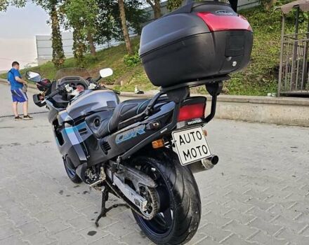 Хонда CBR 1000F, объемом двигателя 0 л и пробегом 67 тыс. км за 2900 $, фото 9 на Automoto.ua