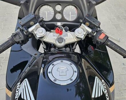 Хонда CBR 1000F, объемом двигателя 0 л и пробегом 67 тыс. км за 2900 $, фото 26 на Automoto.ua