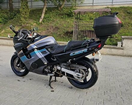 Хонда CBR 1000F, объемом двигателя 0 л и пробегом 67 тыс. км за 2900 $, фото 11 на Automoto.ua