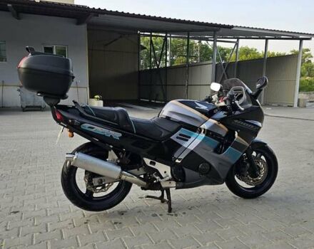 Хонда CBR 1000F, объемом двигателя 0 л и пробегом 67 тыс. км за 2900 $, фото 2 на Automoto.ua