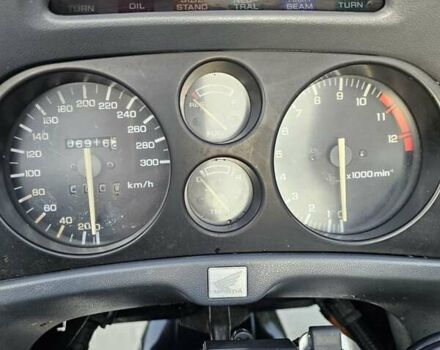 Хонда CBR 1000F, объемом двигателя 0 л и пробегом 67 тыс. км за 2900 $, фото 29 на Automoto.ua