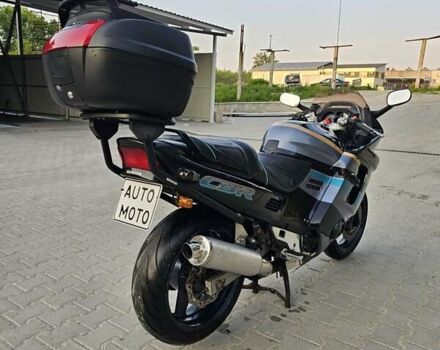 Хонда CBR 1000F, объемом двигателя 0 л и пробегом 67 тыс. км за 2900 $, фото 3 на Automoto.ua