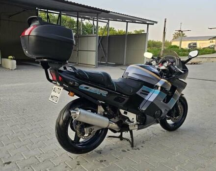 Хонда CBR 1000F, объемом двигателя 0 л и пробегом 67 тыс. км за 2900 $, фото 6 на Automoto.ua