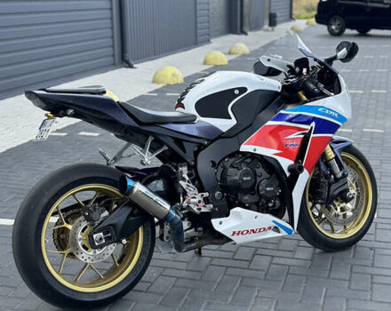 Белый Хонда CBR 1000RR, объемом двигателя 1 л и пробегом 24 тыс. км за 12300 $, фото 10 на Automoto.ua
