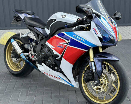 Белый Хонда CBR 1000RR, объемом двигателя 1 л и пробегом 24 тыс. км за 12300 $, фото 9 на Automoto.ua