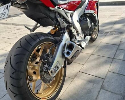 Белый Хонда CBR 1000RR, объемом двигателя 0 л и пробегом 25 тыс. км за 13500 $, фото 4 на Automoto.ua