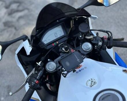 Белый Хонда CBR 1000RR, объемом двигателя 1 л и пробегом 36 тыс. км за 12500 $, фото 1 на Automoto.ua