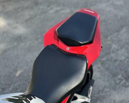 Белый Хонда CBR 1000RR, объемом двигателя 1 л и пробегом 36 тыс. км за 12500 $, фото 11 на Automoto.ua