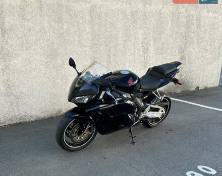 Черный Хонда CBR 1000RR, объемом двигателя 1 л и пробегом 32 тыс. км за 8100 $, фото 20 на Automoto.ua