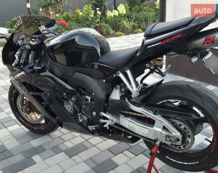 Черный Хонда CBR 1000RR, объемом двигателя 1 л и пробегом 60 тыс. км за 7300 $, фото 1 на Automoto.ua