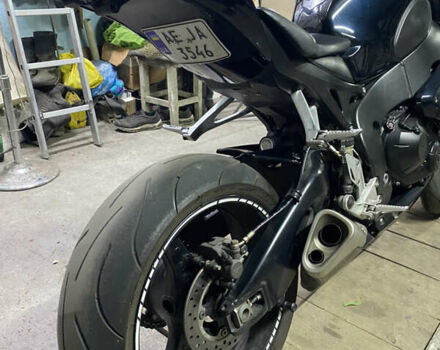 Черный Хонда CBR 1000RR, объемом двигателя 1 л и пробегом 32 тыс. км за 8900 $, фото 3 на Automoto.ua