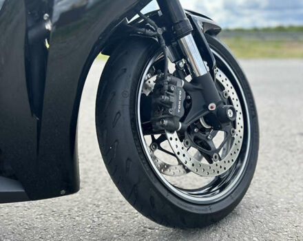 Чорний Хонда CBR 1000RR, об'ємом двигуна 1 л та пробігом 50 тис. км за 8700 $, фото 6 на Automoto.ua