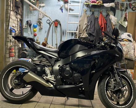 Черный Хонда CBR 1000RR, объемом двигателя 1 л и пробегом 32 тыс. км за 8900 $, фото 8 на Automoto.ua